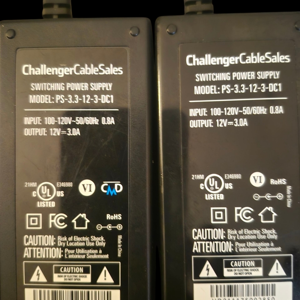 (2) CHALLENGER CABLE SALES SWITCHING POWER SUPPLY 12V Adapter PS-3.3-12-3DC1 NEW
